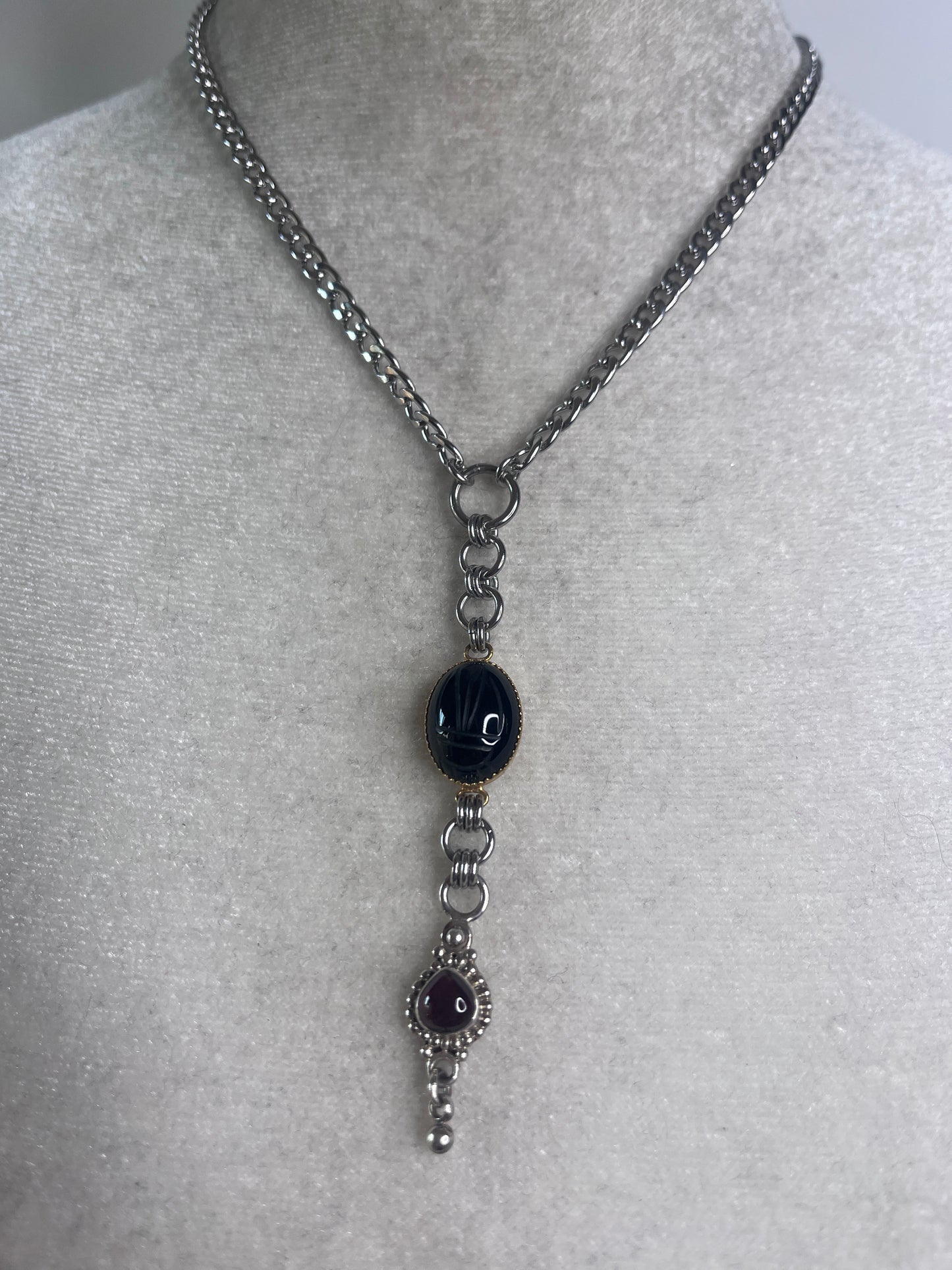 Obsidian garnet choker necklace