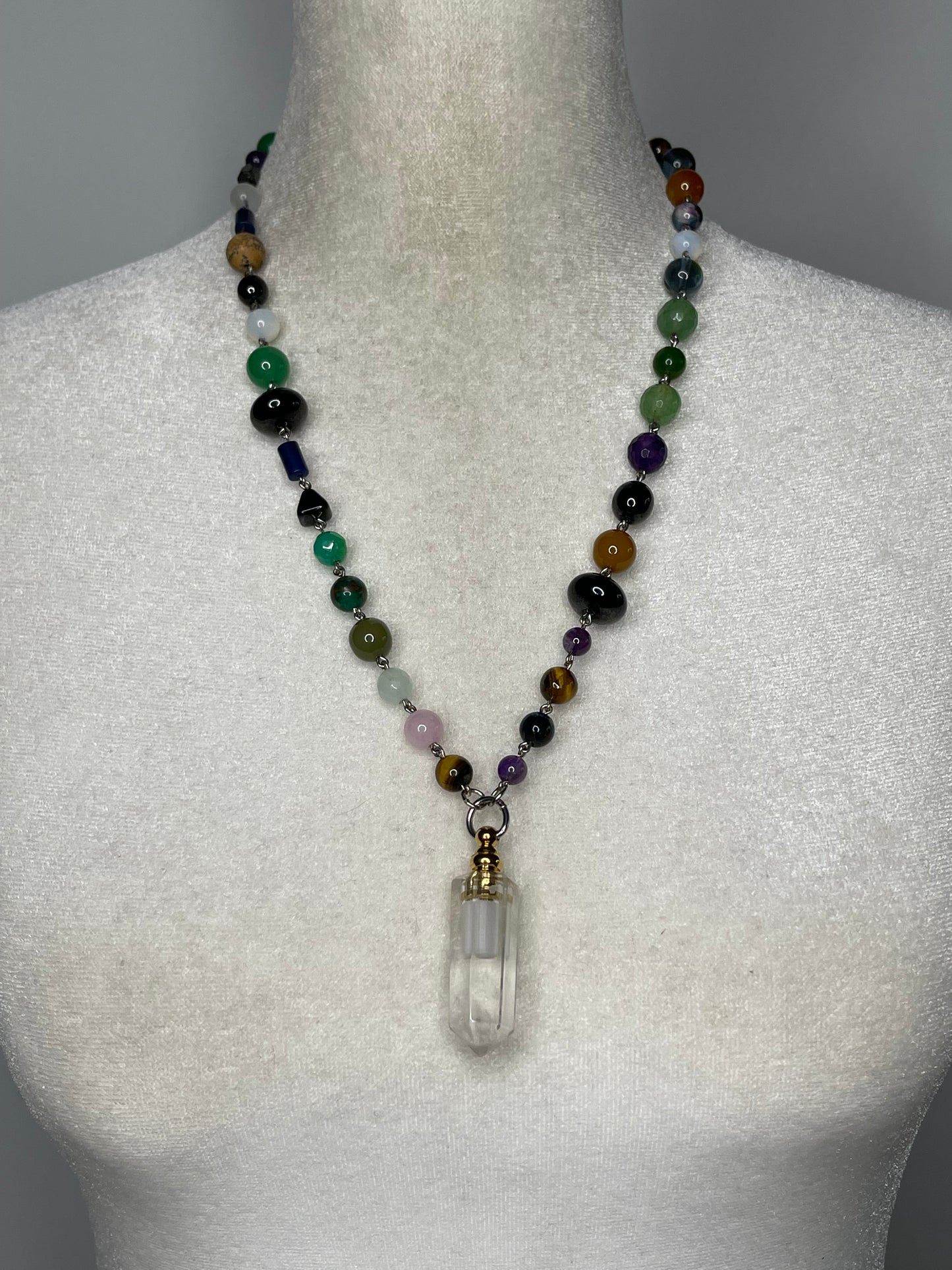 Mixed Bead Quartz Urn Necklace