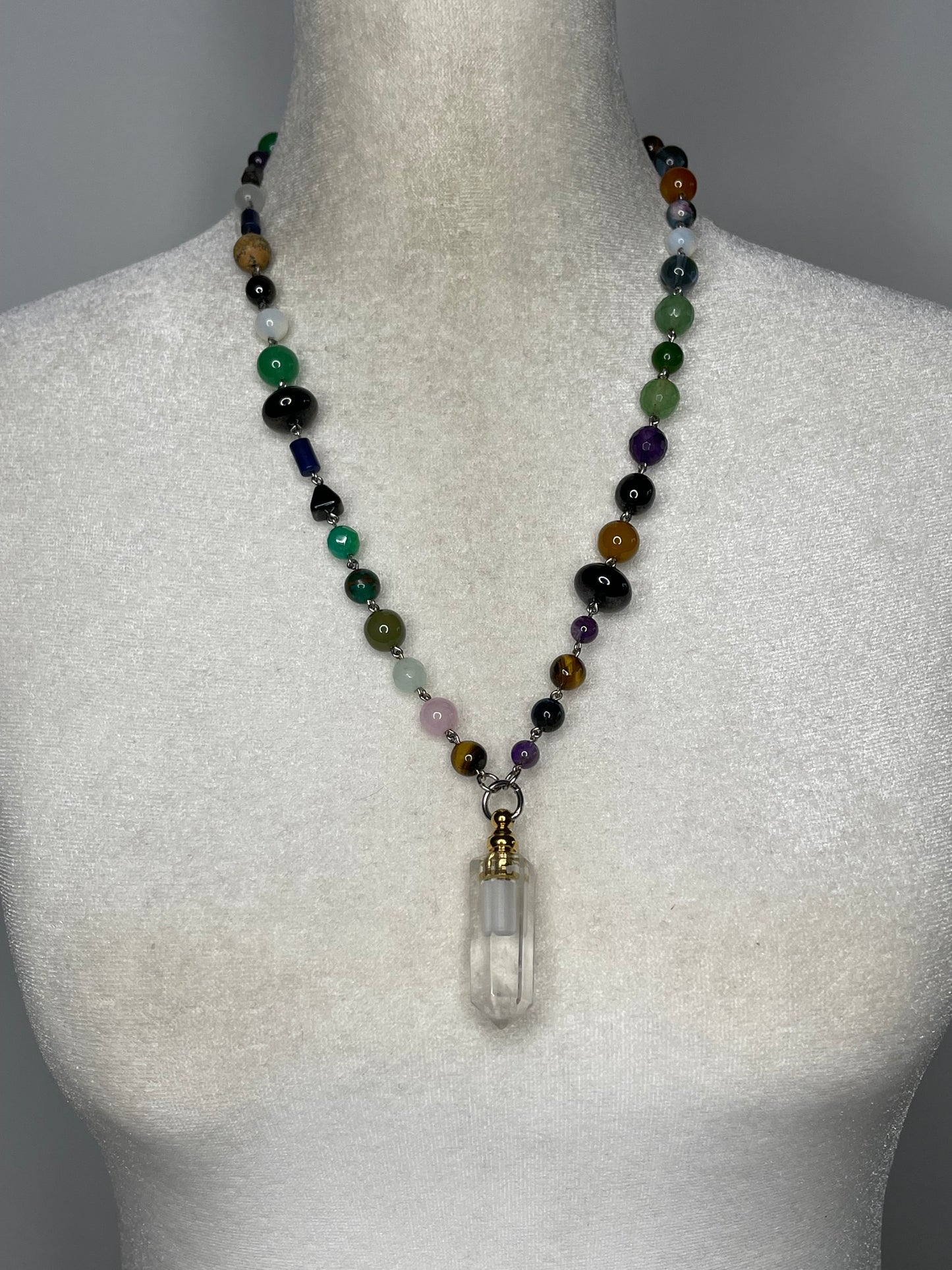 Mixed Bead Quartz Urn Necklace